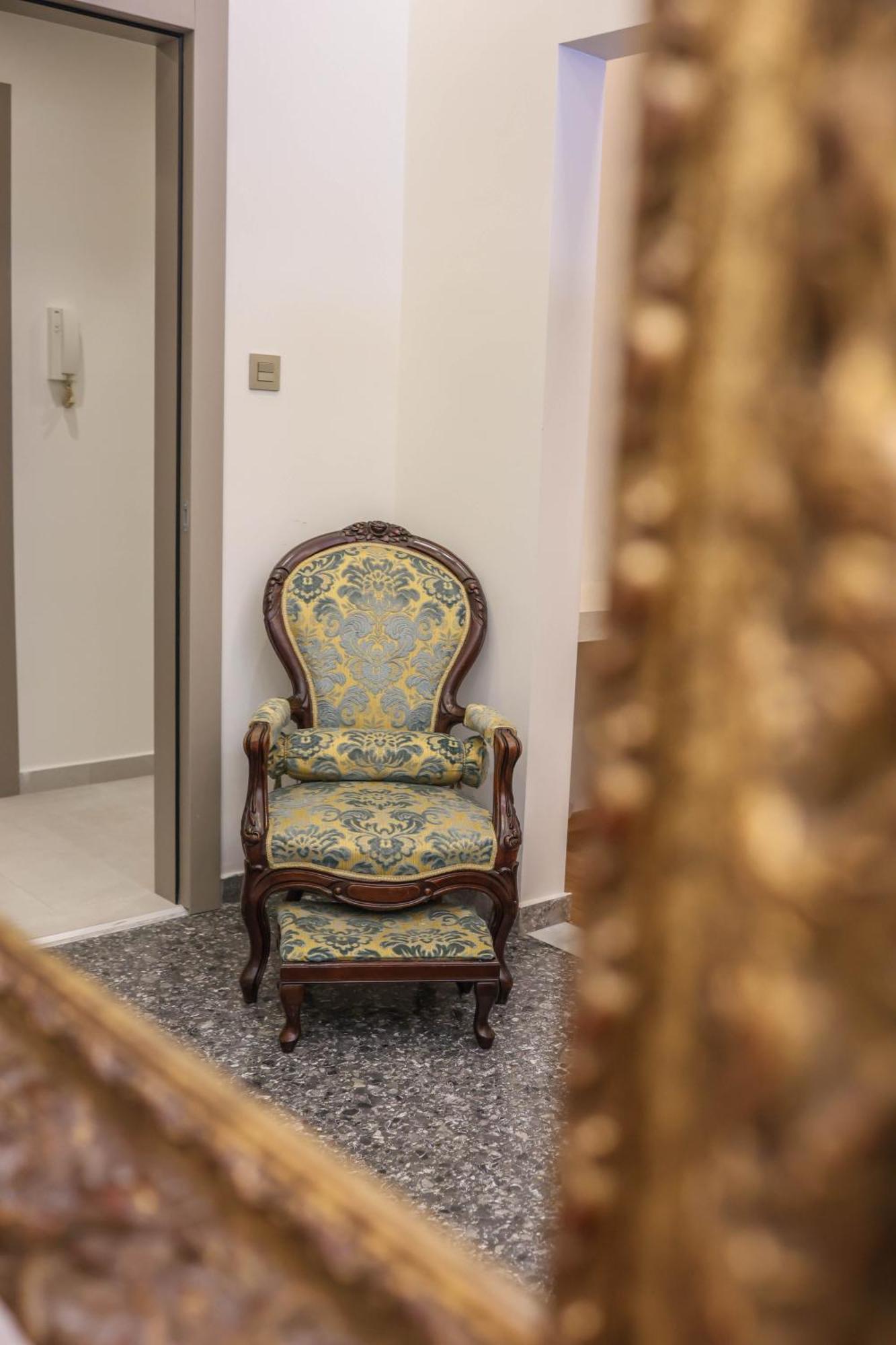 Elektra'S Apartment#2 1St Fl, Διαμέρισμα Στο Κέντρο Της Λάρισας Με Δωρεάν Parking 外观 照片